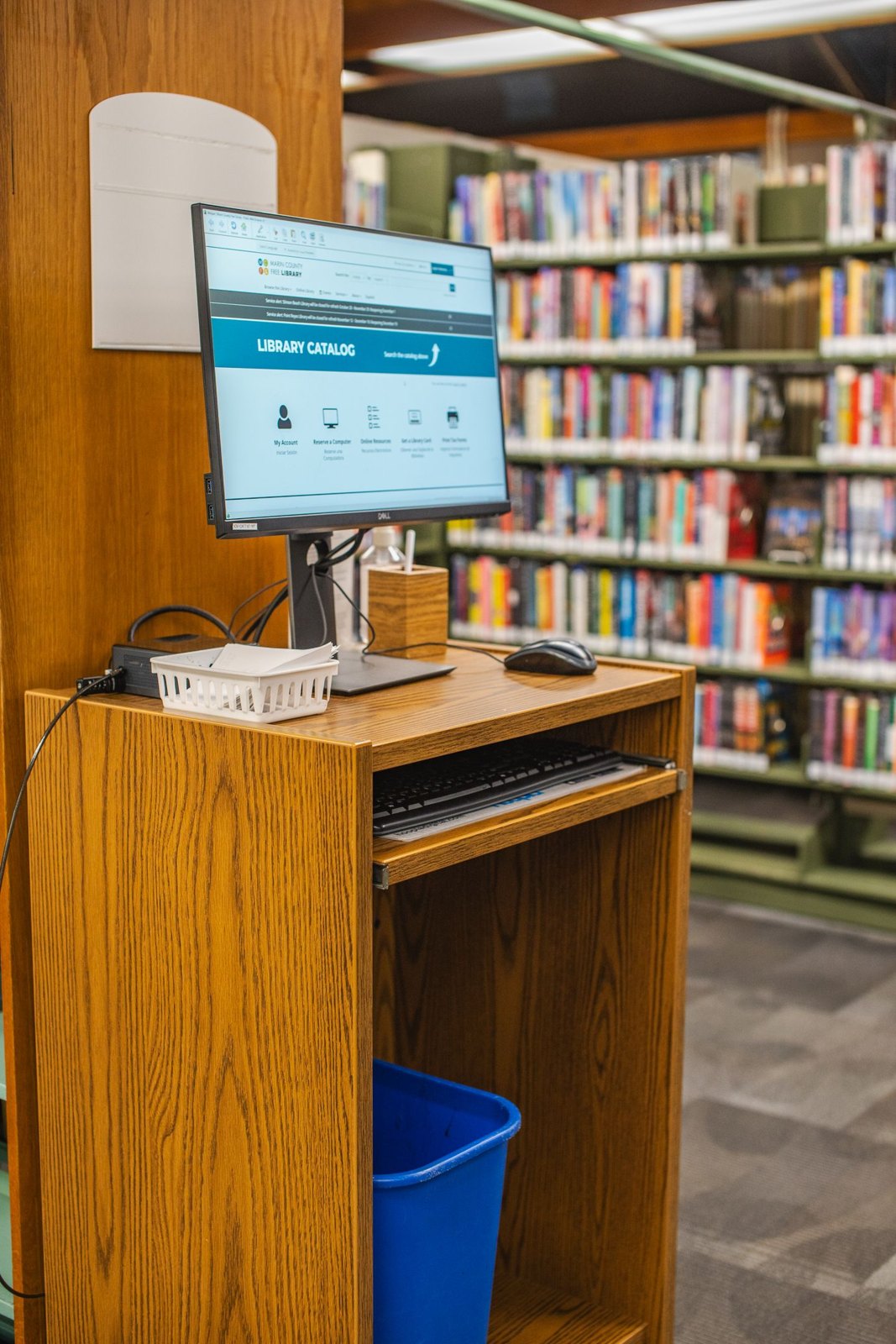 Computer catalogue station inside a library